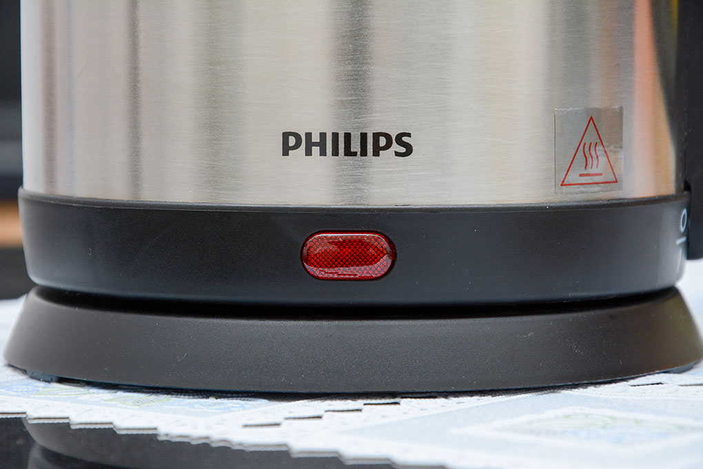 Ấm siêu tốc 1.5L Philips HD9306