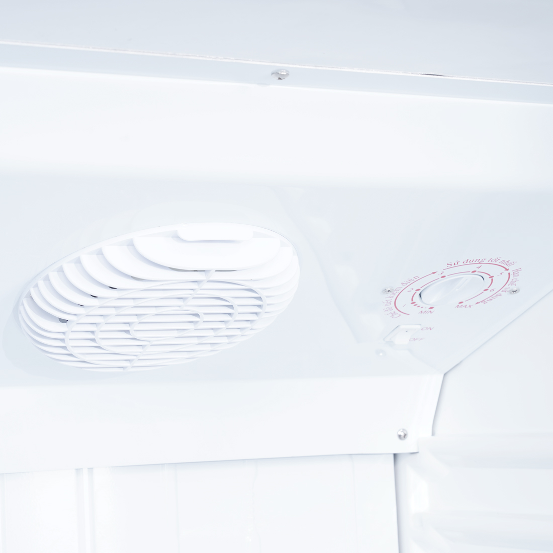 Tủ Mát Sanaky 180 lít inverter VH-218W3L