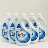 Nước Giặt Lenor 2in1 dành cho quần áo trắng và sáng màu - Chai 1375ml (4)