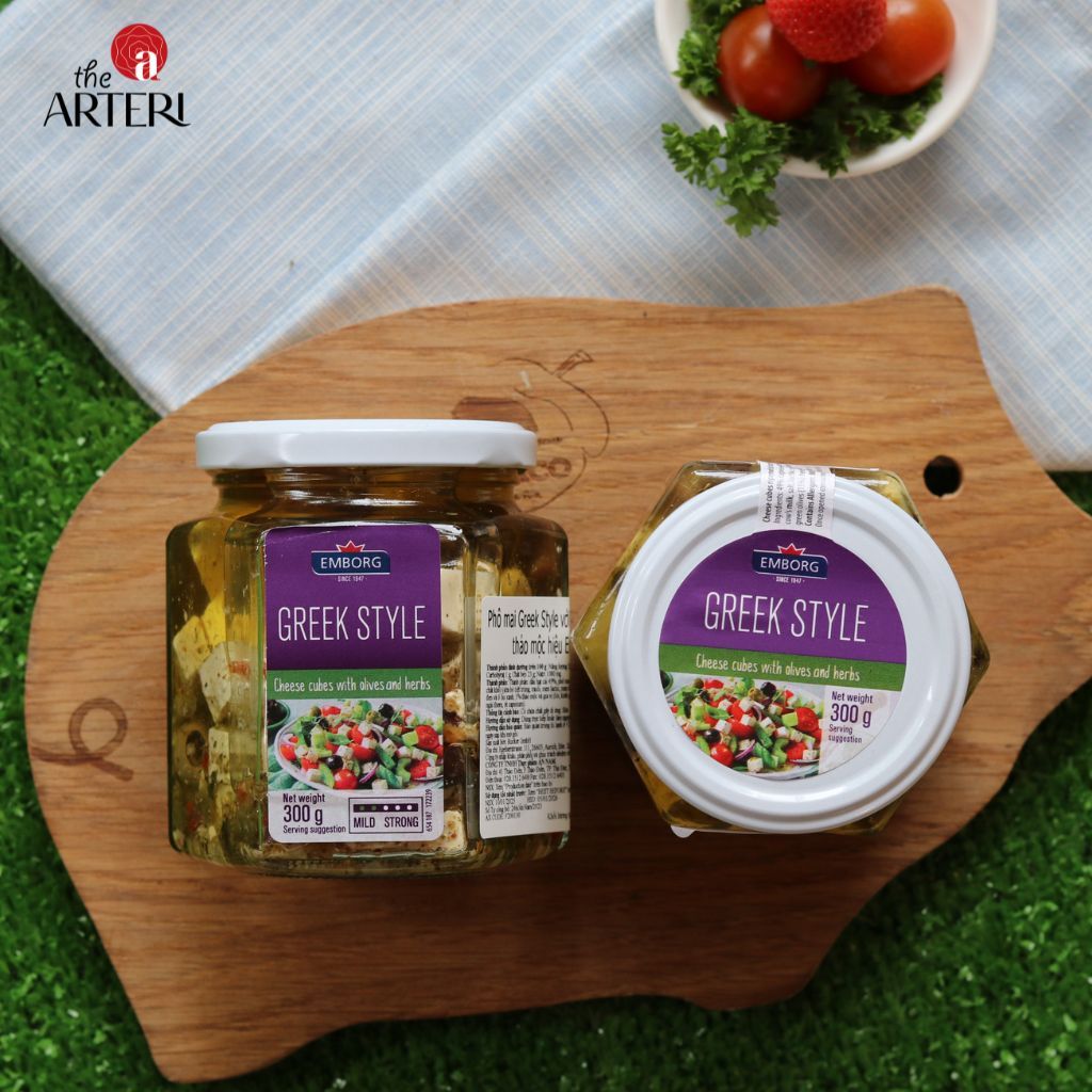 Phô Mai Greek Style với Trái Olive và Thảo Mộc Emborg 300g