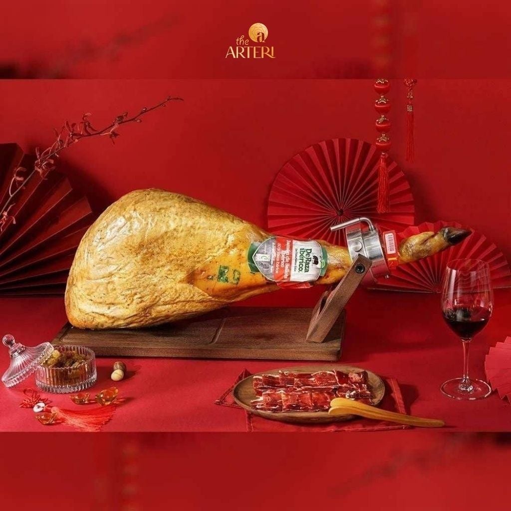 Đùi Sau Heo Muối Iberico Bellota 36 Tháng Có Xương DeRaza