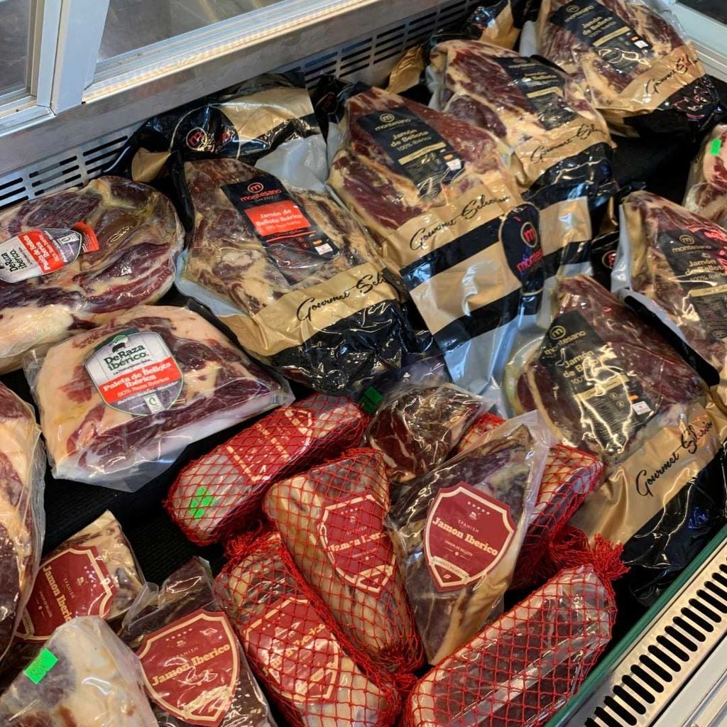 Đùi Trước Heo Muối Iberico Bellota 36 Tháng Không Xương Nguyên Khối DeRaza