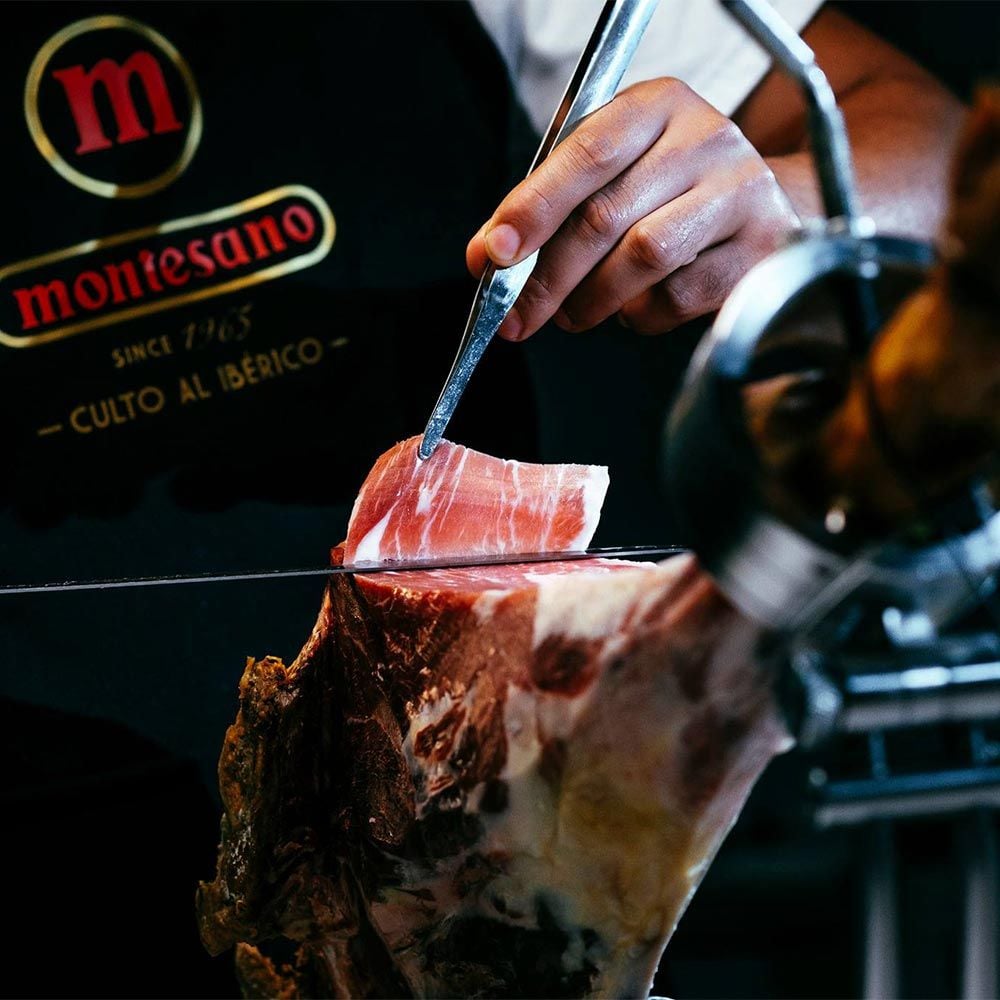 Đùi Sau Heo Muối Iberico Bellota 36 Tháng Có Xương DeRaza