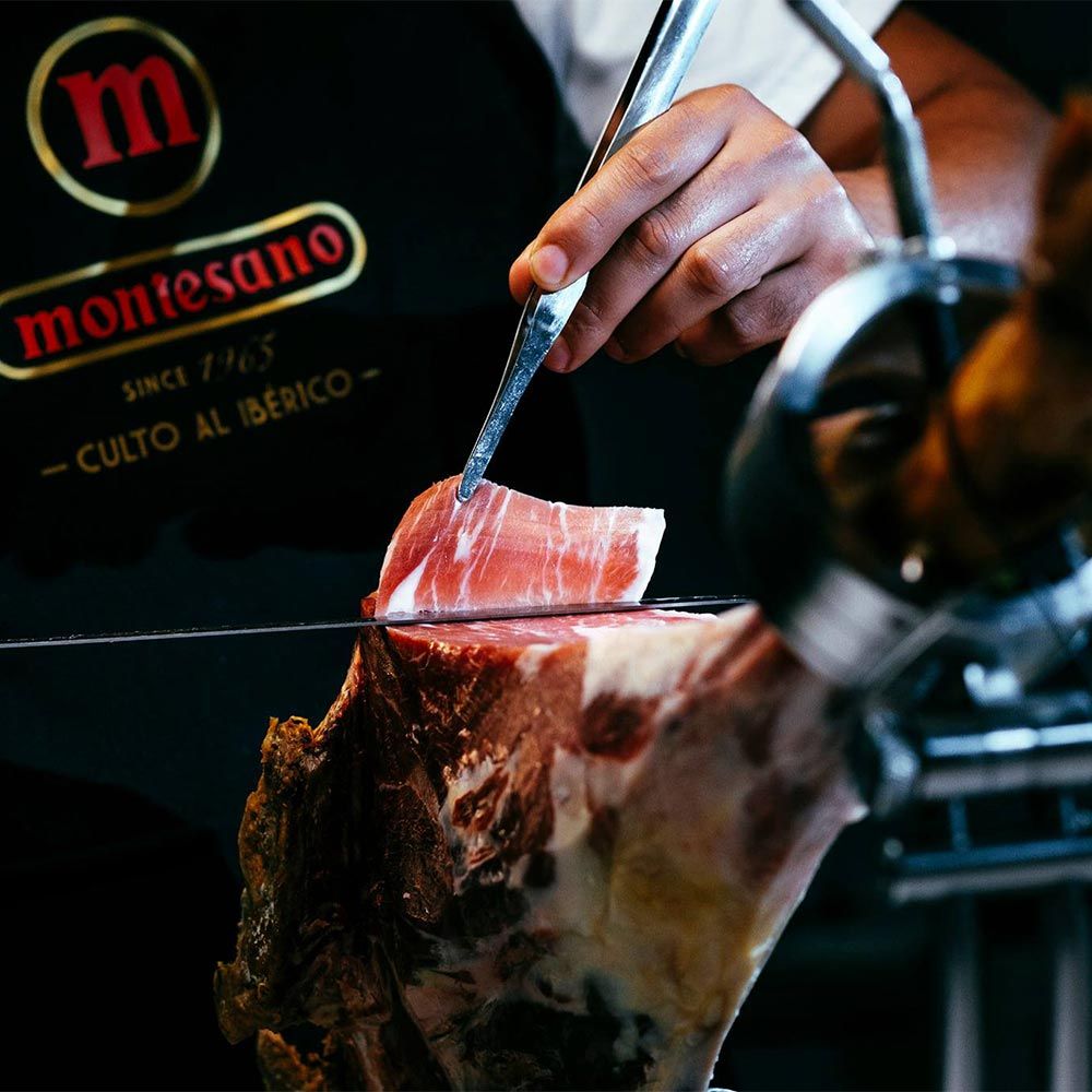 Đùi Sau Heo Muối Iberico Cebo 24 Tháng Có Xương Montesano
