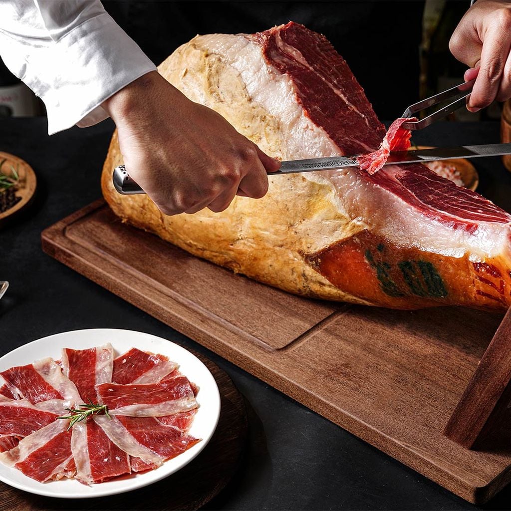 Đùi Sau Heo Muối Iberico Bellota 36 Tháng Có Xương DeRaza
