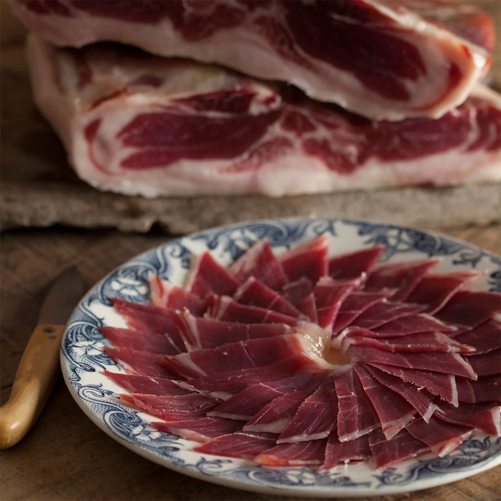 Đùi Trước Heo Muối Iberico Bellota 36 Tháng Không Xương Nguyên Khối DeRaza
