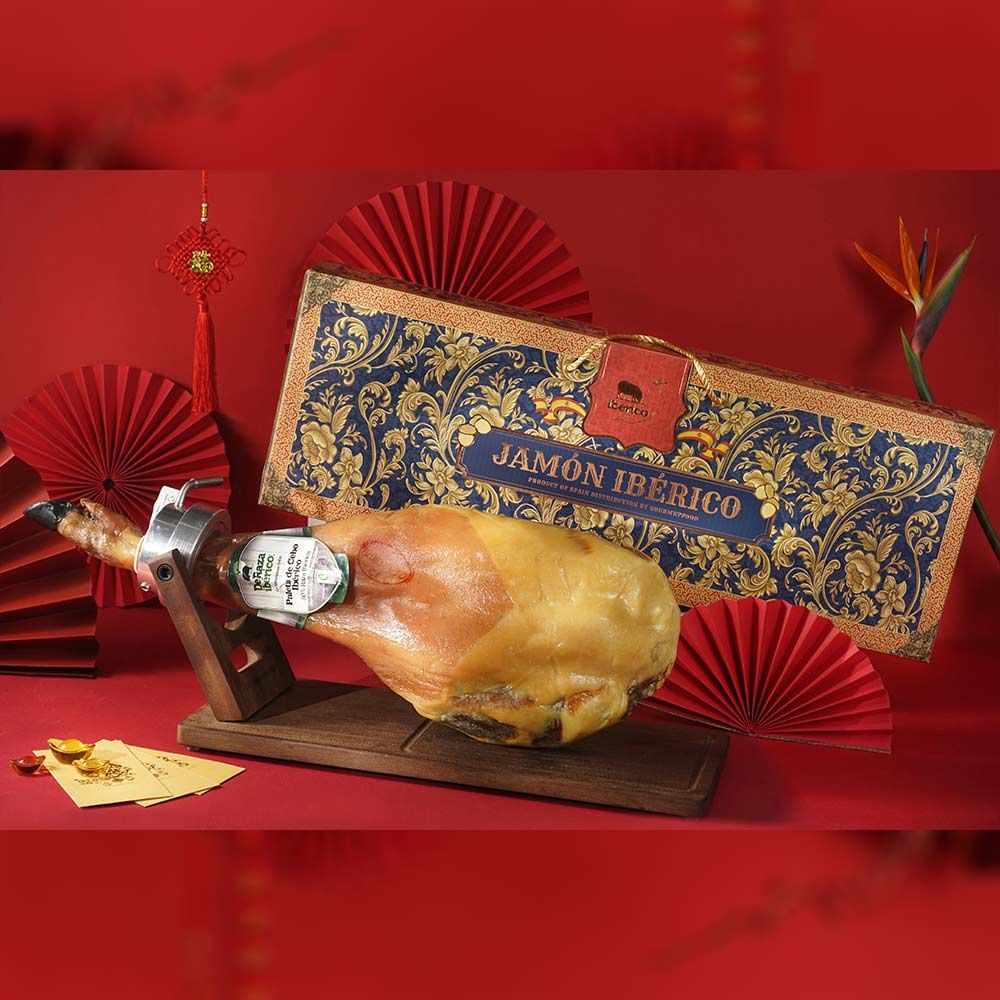 Hộp Quà Đùi Trước Heo Muối Iberico Cebo 24 Tháng Có Xương