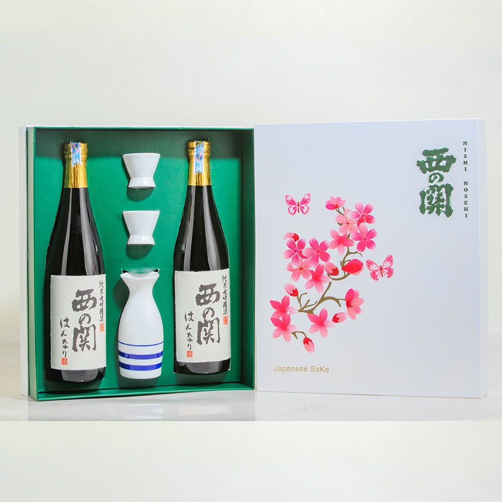 Hộp Quà Rượu Sake Nishino Seki Hannary Ủ 3 Năm 720ml - Đào Hoa Niên