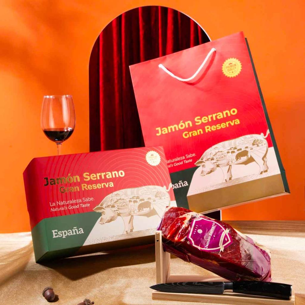 Hộp Quà 1kg Đùi Sau Heo Muối Serrano Gran Reserva Không Xương 18 Tháng Montesano
