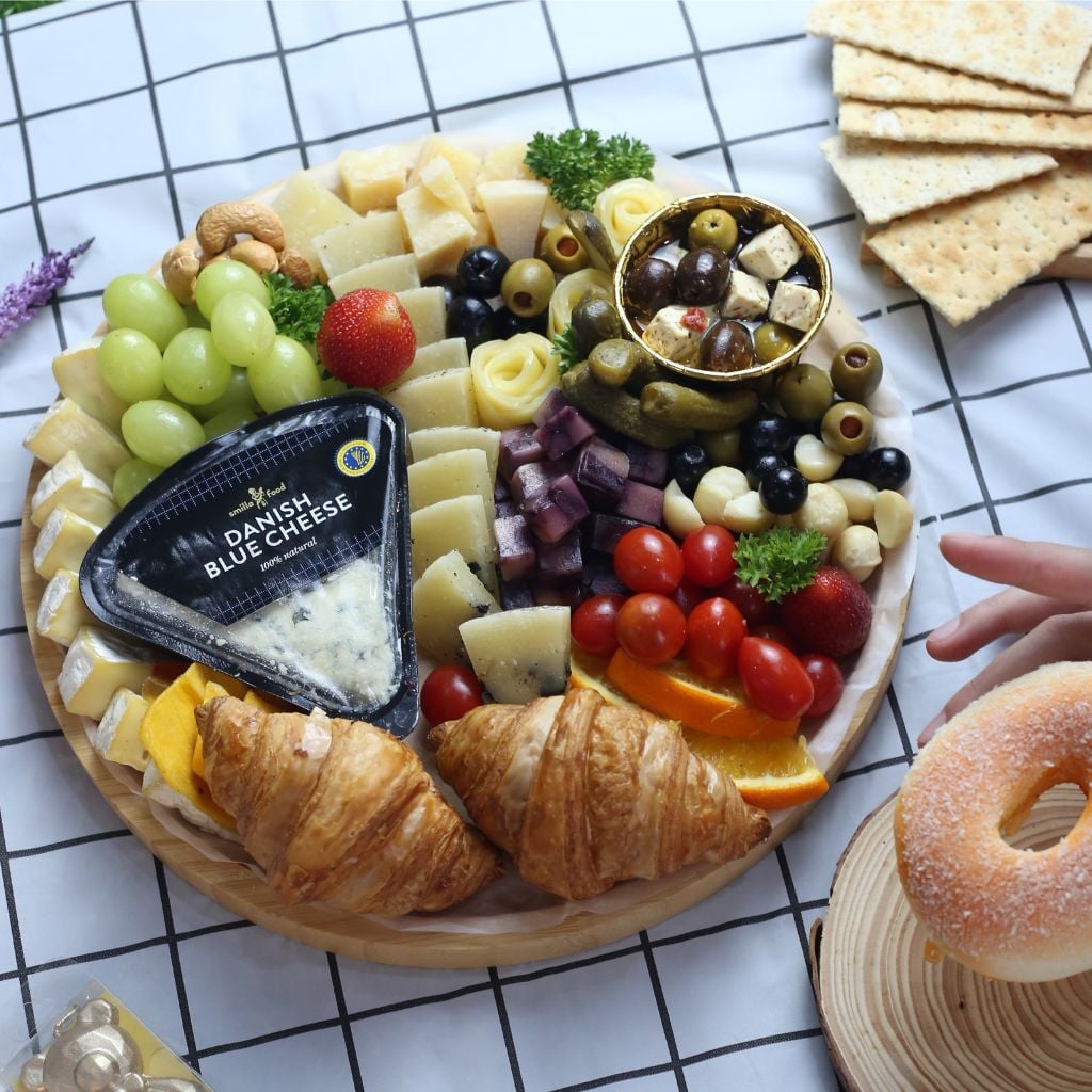 Extra Large Cheese Charcuterie Board - Cold Cuts Cheese Only