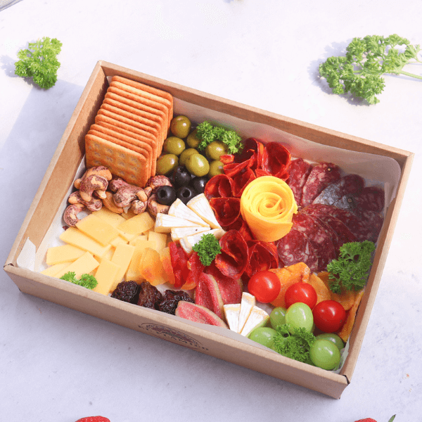 Funny Charcuterie Board - Cold Cuts Chuẩn Âu