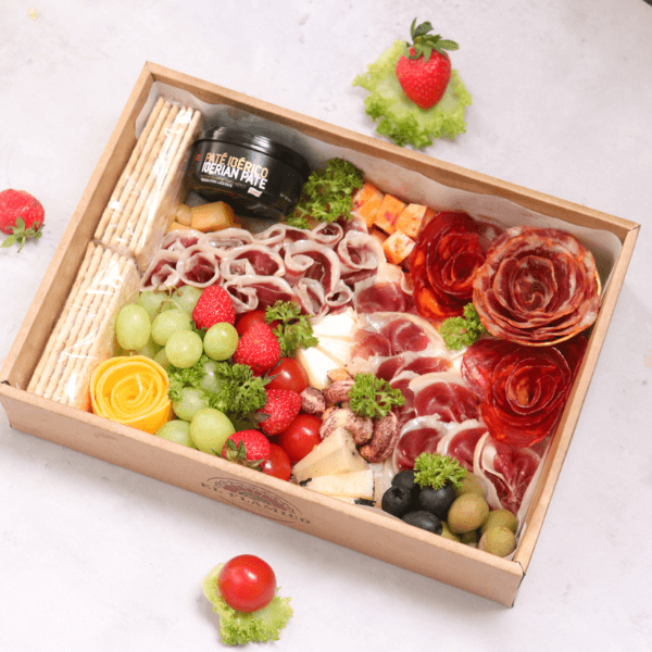 Gourmet Charcuterie Board - Cold Cuts Chuẩn Âu Thượng Hạng