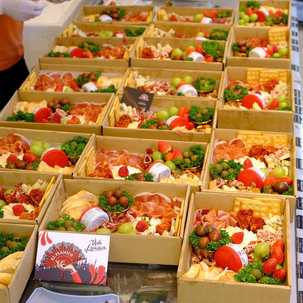 Premium Charcuterie Board - Cold Cuts Chuẩn Âu Cao Cấp