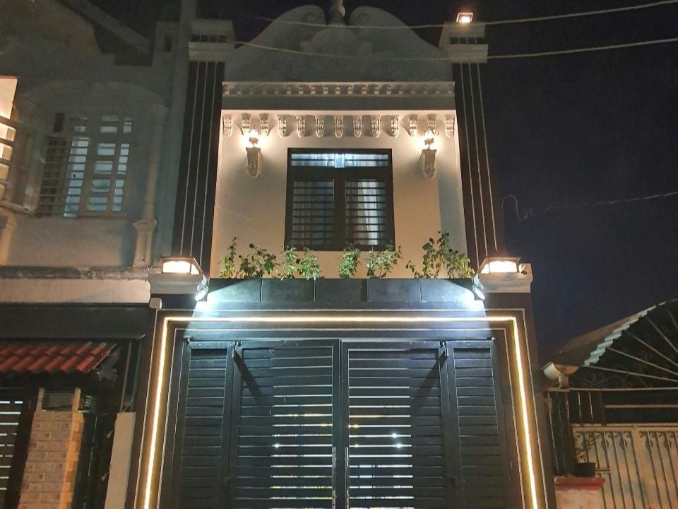 Nhà 1 Lầu Mặt Tiền Đường Số Lý Phục Man  Quận 7