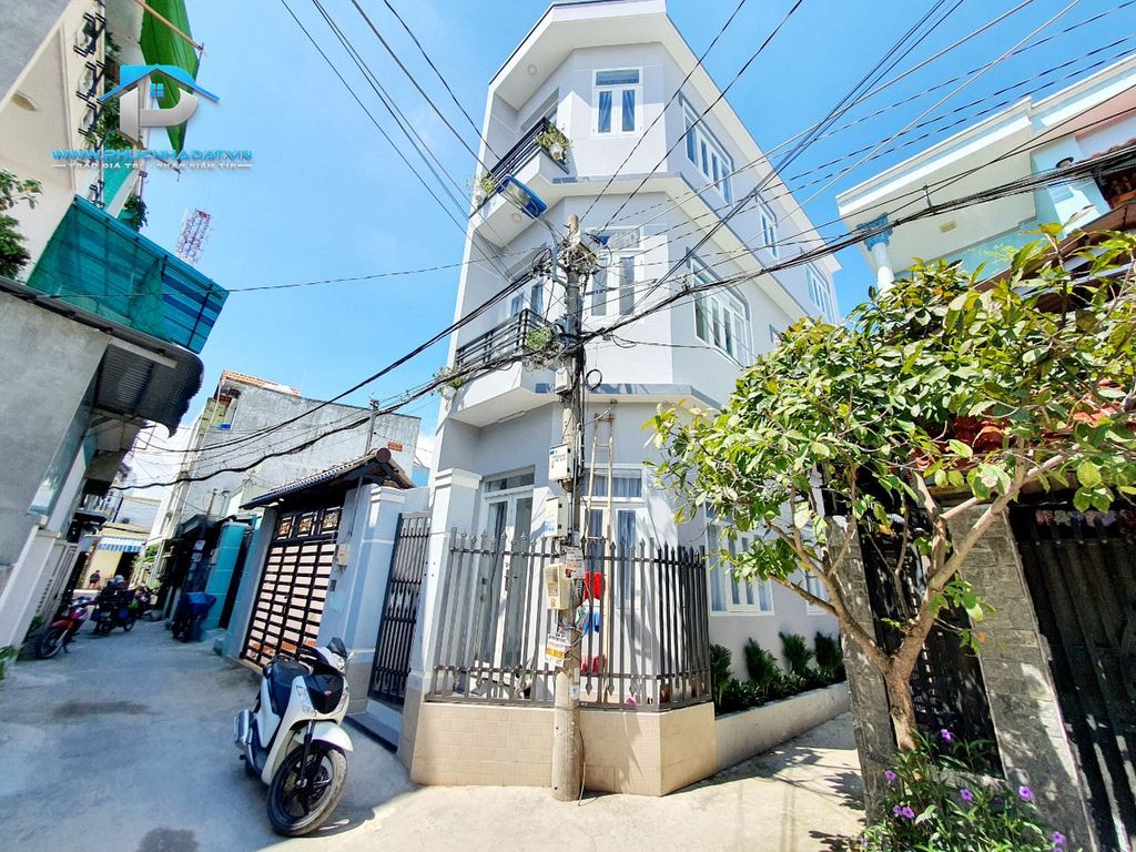 Nhà Phố Góc 2 Mặt Tiền 2174 Huỳnh Tấn Phát