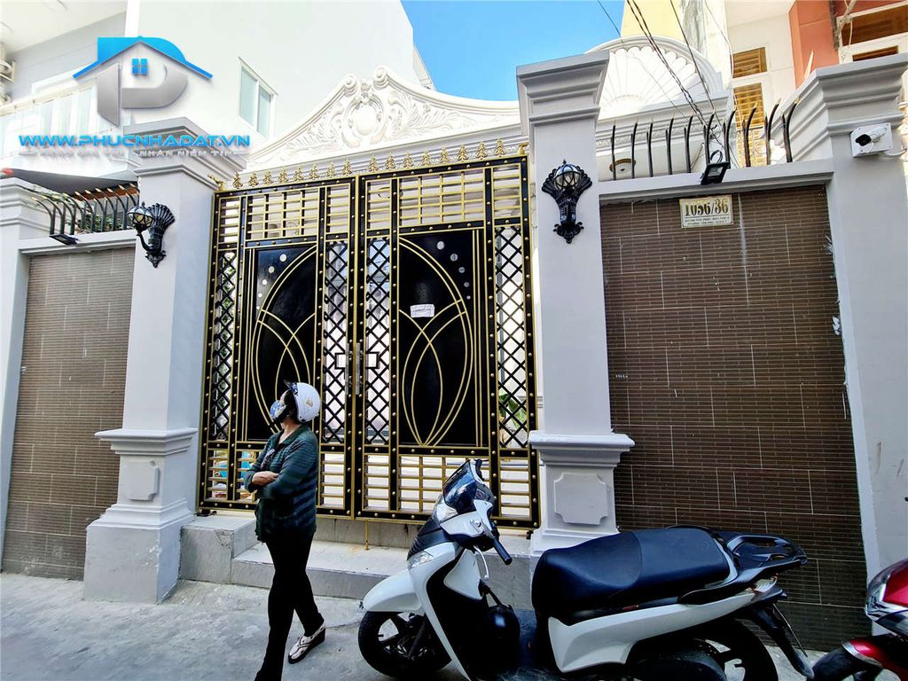 Biệt Thự Châu Âu Hẻm 1056 Huỳnh Tấn Phát Quận 7