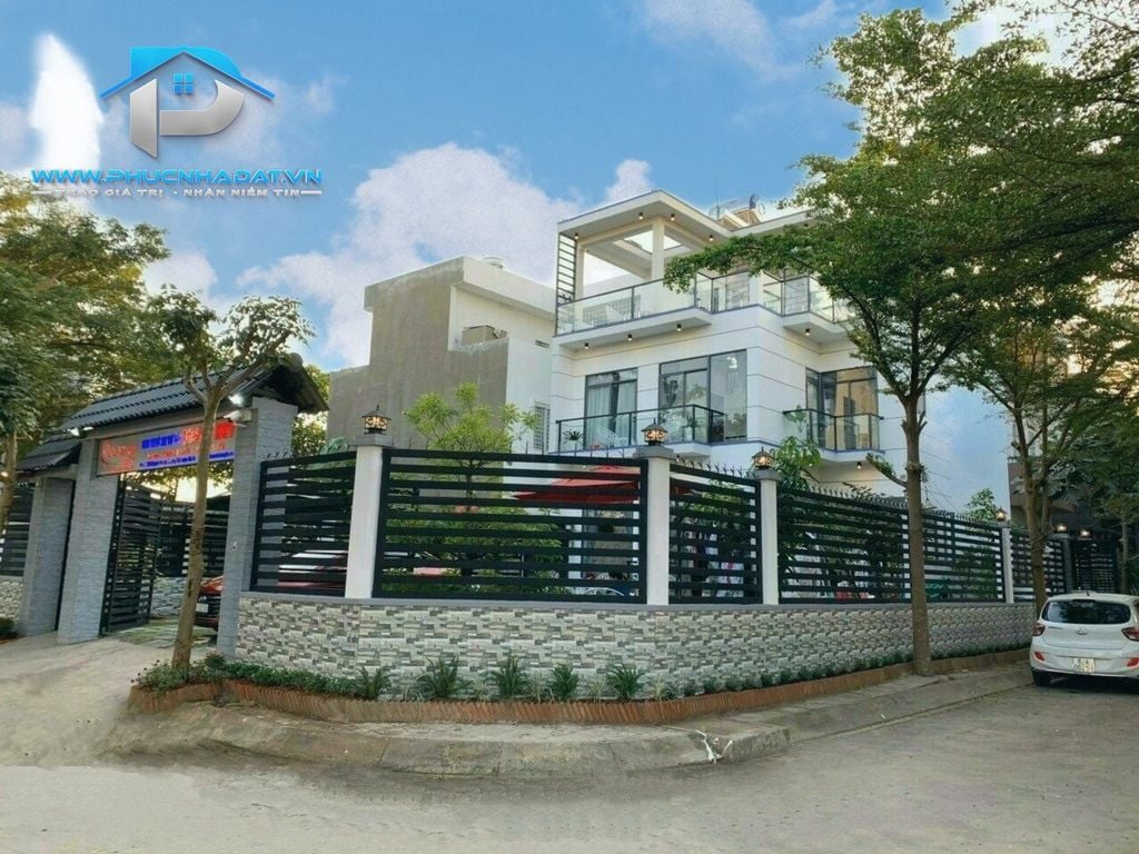 Bán Villa Sân Vườn Góc 2 Mặt Tiền Nguyễn Văn Tạo Nhà Bè