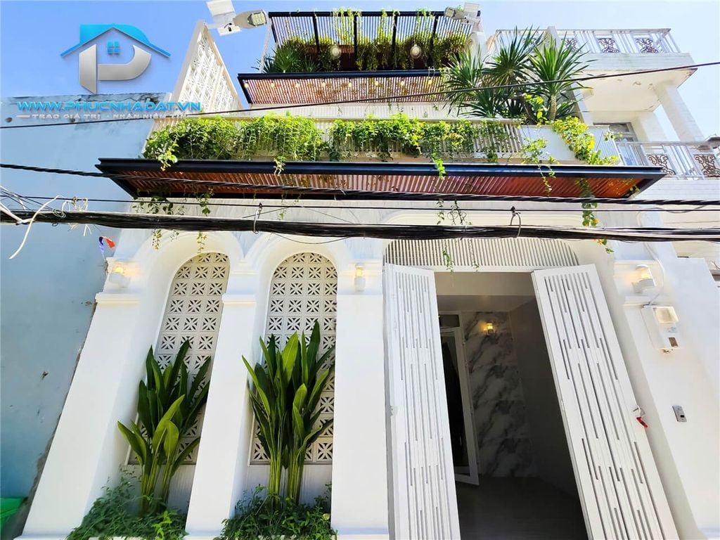 Bán Nhà Mới Đẹp Đầy Đủ Nội Thất Đường Huỳnh Tấn Phát Quận 7