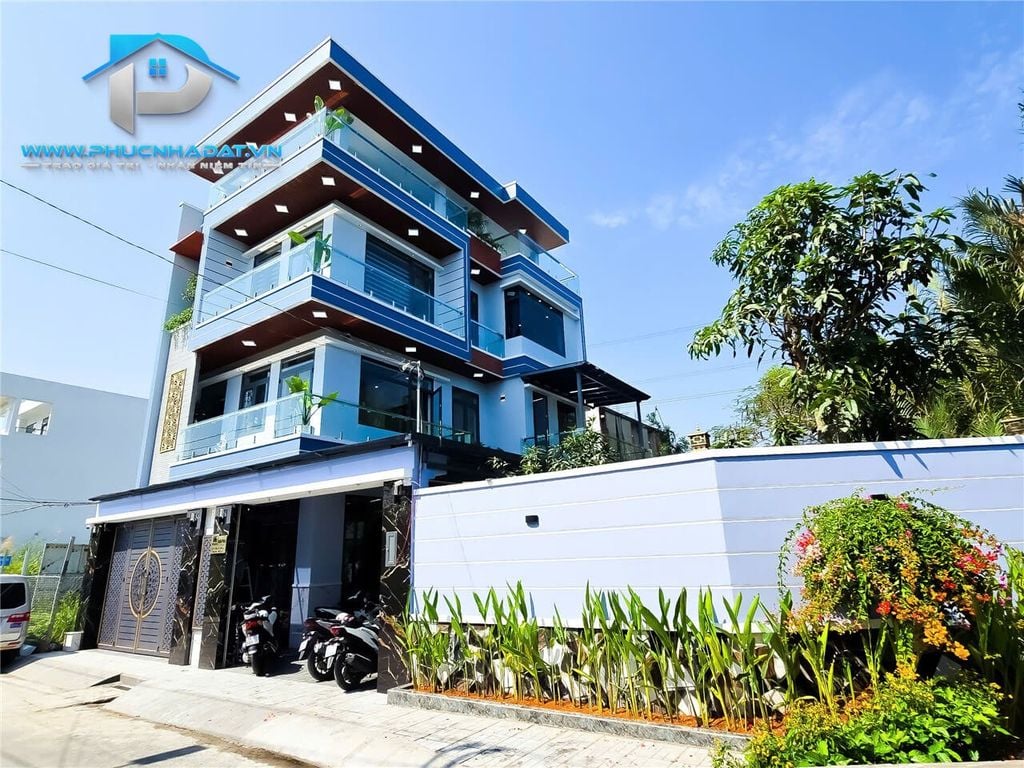 Sở Hữu Villa Sân Vườn Mát Mẻ Đường Lê Văn Lương Nhà Bè