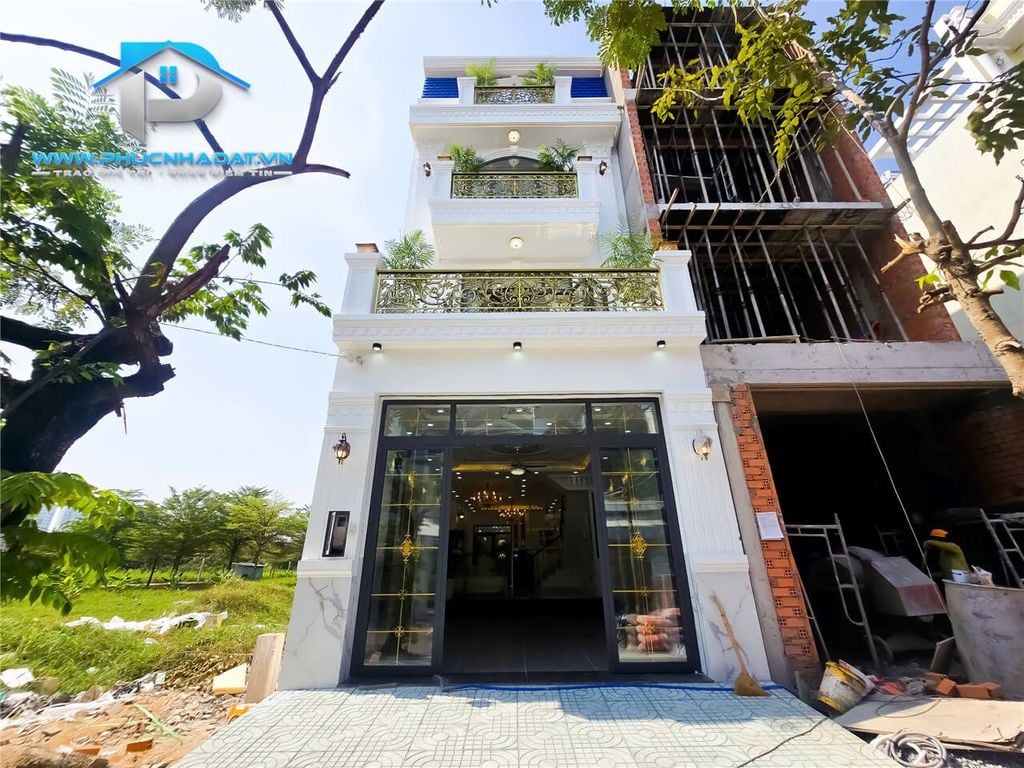 Nhà Phố Cổ Điển Vừa Ở Và Kinh Doanh Đường Đào Tông Nguyên Nhà Bè