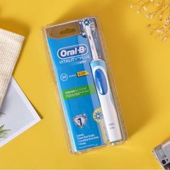 Bàn Chải Điện Oral B Vitality Plus