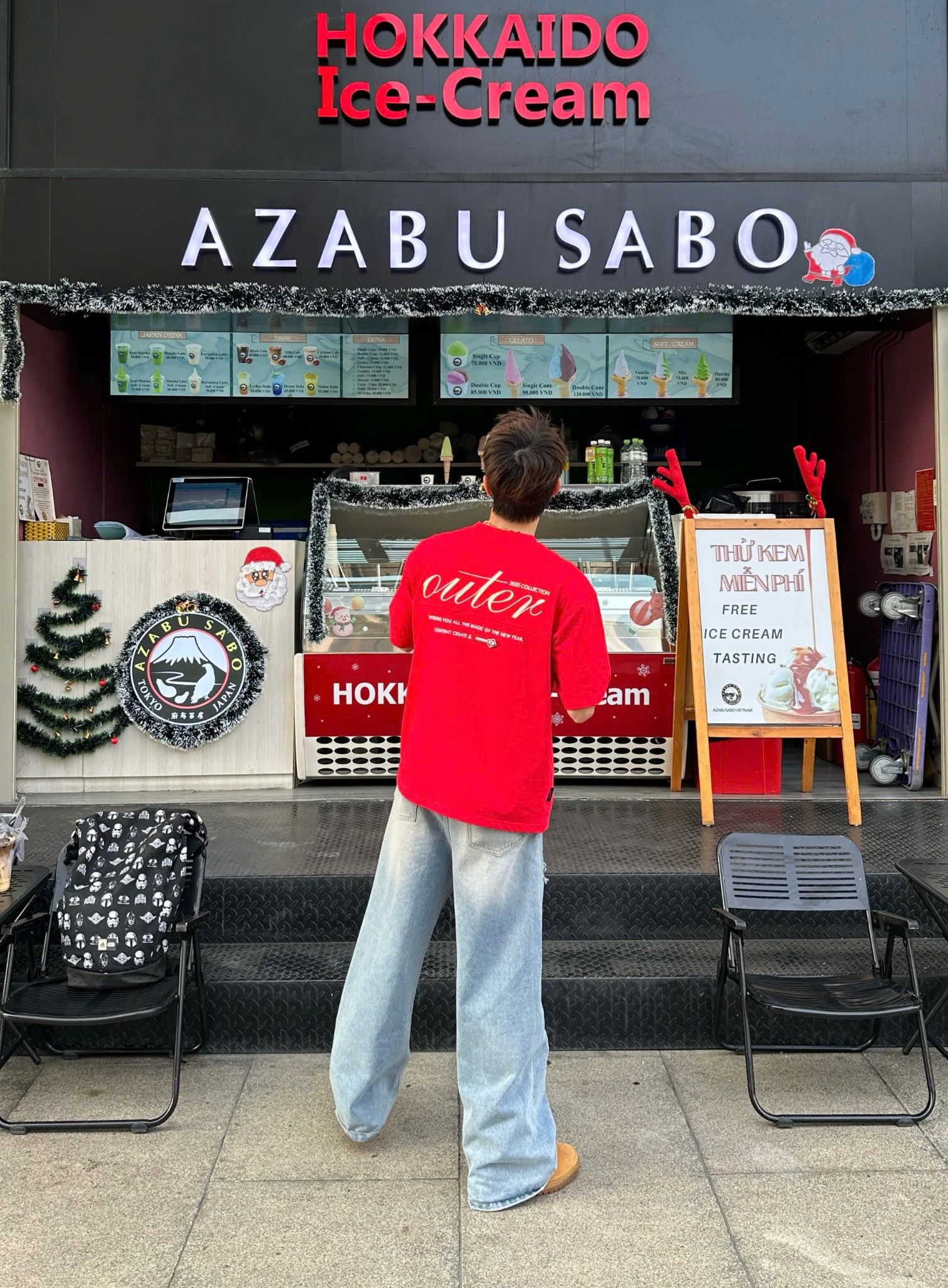  Áo Thun Thêu Outer Logo Basic Tee 