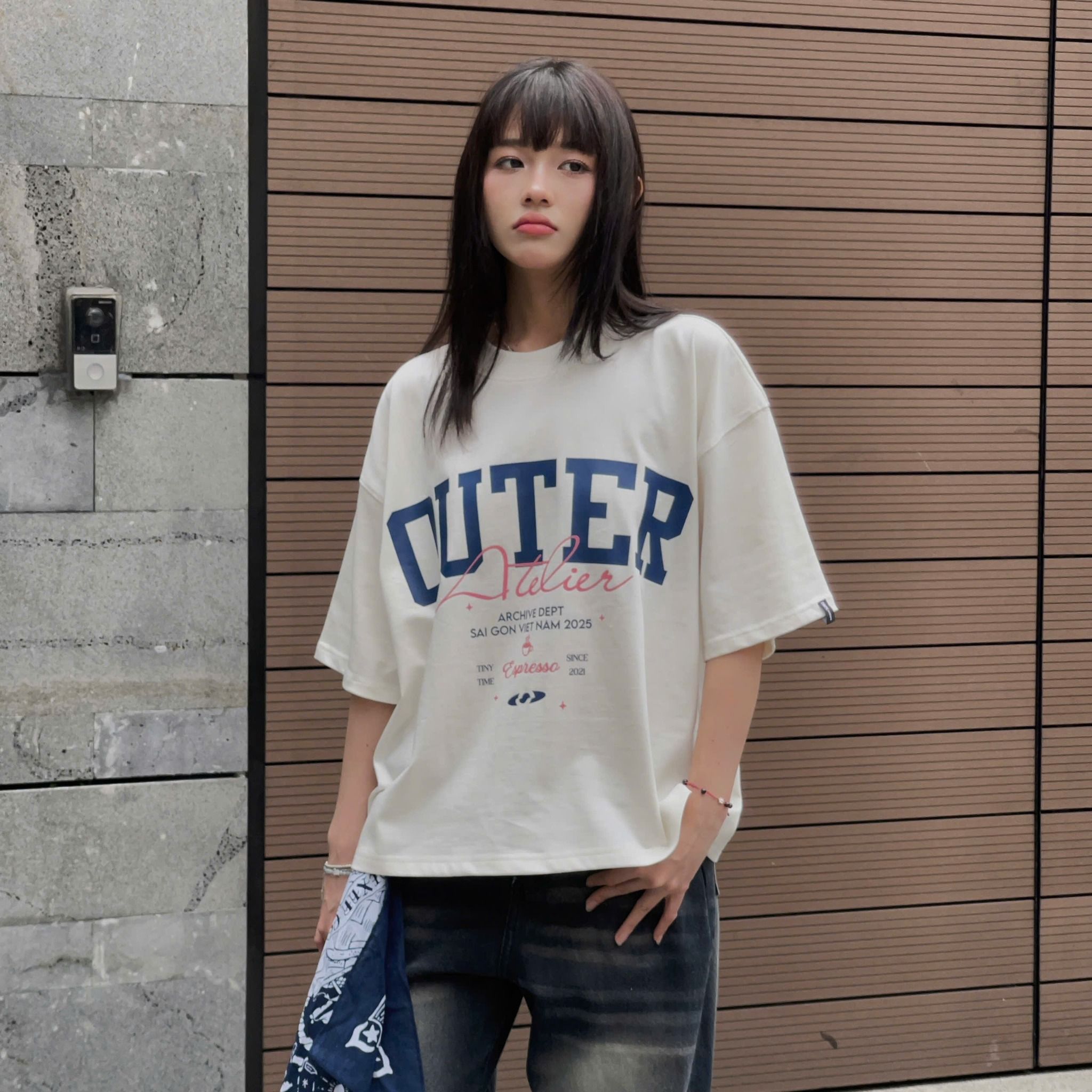  Áo Thun Boxy Outerity Espresso 