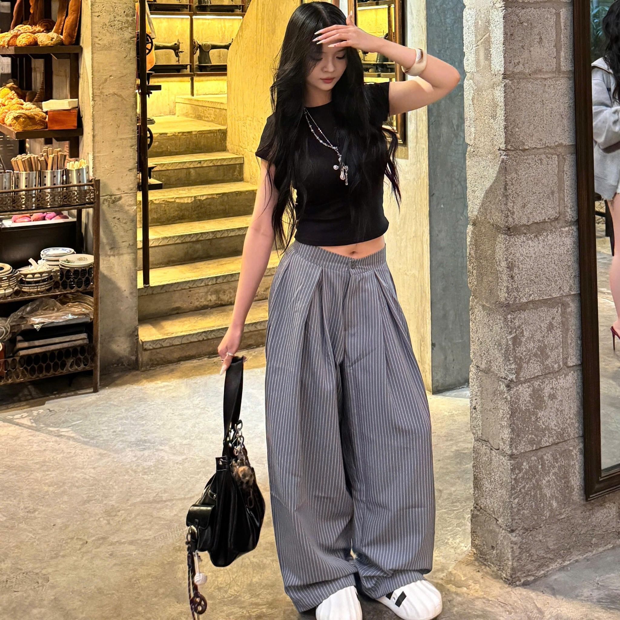  Quần Dài Kẻ Sọc Ống Rộng Outerity Striped 