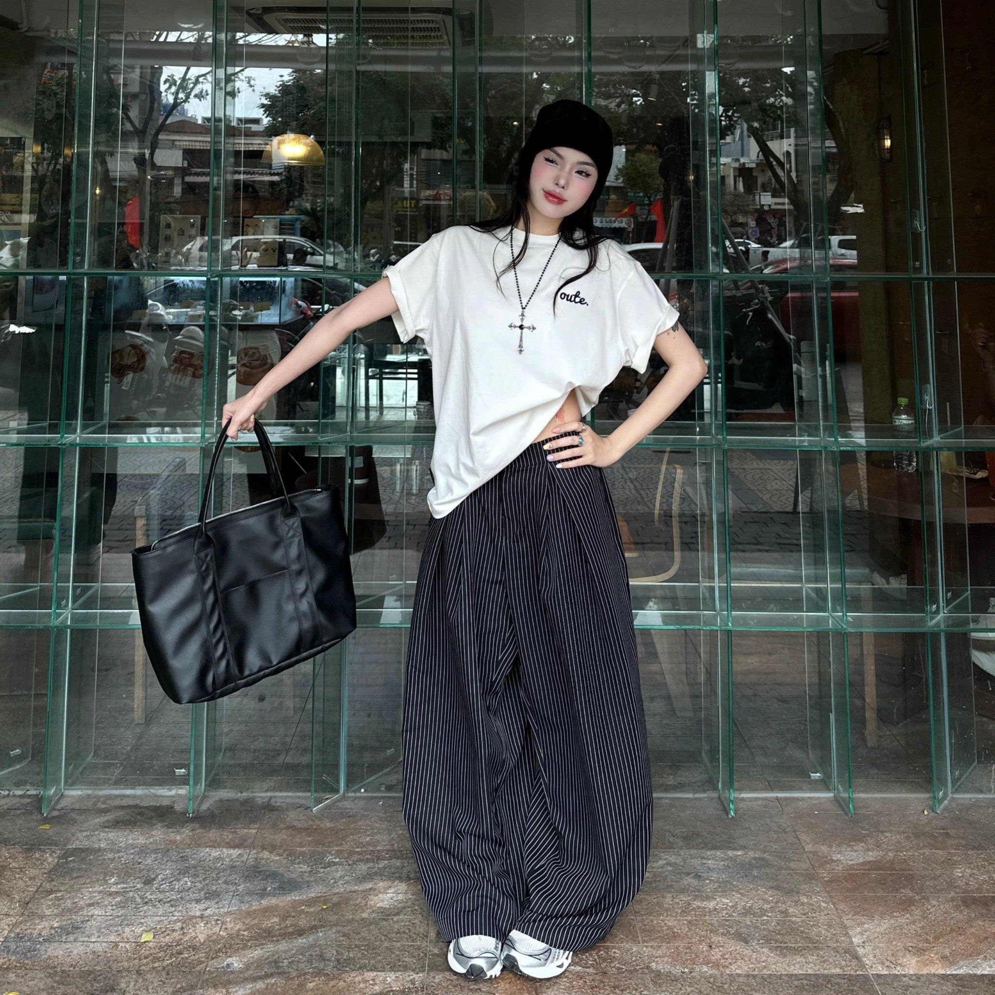  Quần Dài Kẻ Sọc Ống Rộng Outerity Striped 