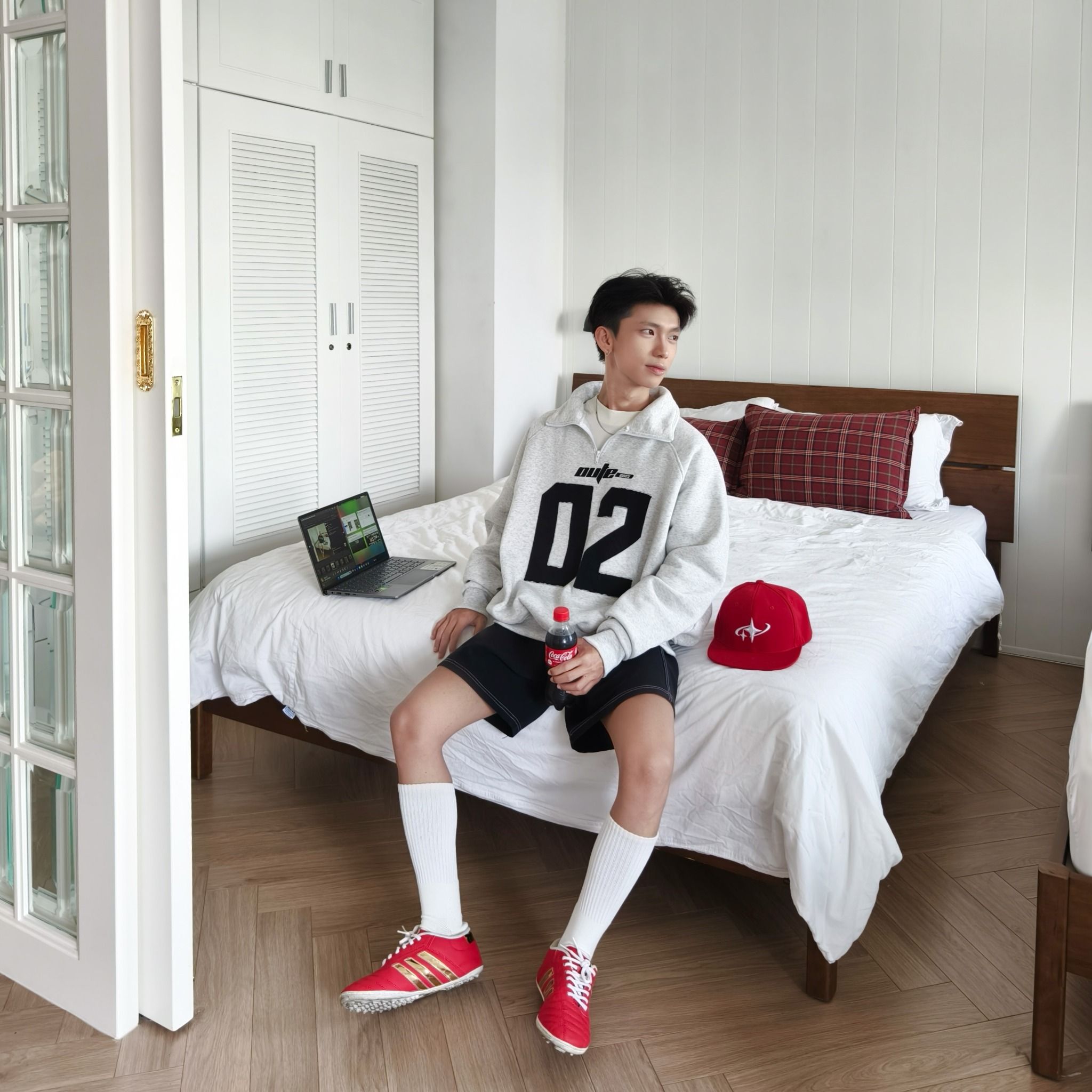  Áo Sweater Halfzip Outerity Nỉ Bông Thêu Đắp Form Boxy 