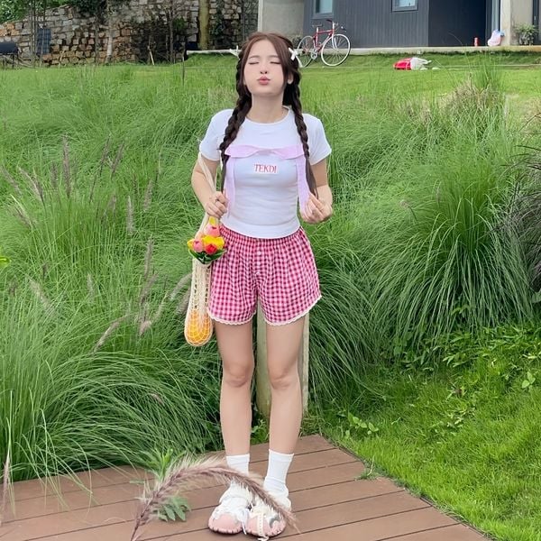 Quần Short Lưng Chun Outerity Kẻ Sọc Caro Phối Nút Nữ 