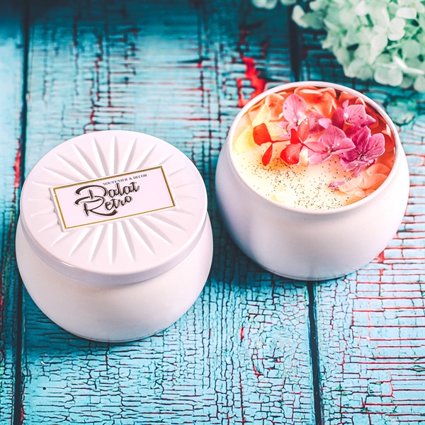 Nến thơm, 120g, hộp, mẫu hộp thiếc hoa văn, hương winter moss, Dalat Retro