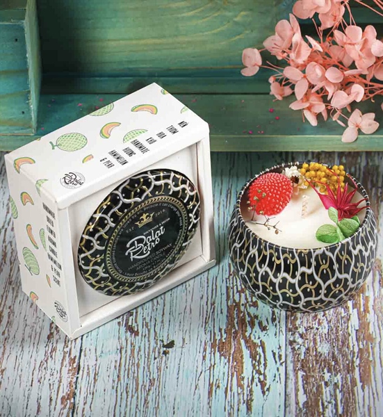 Nến thơm, 120g, hộp, mẫu hộp thiếc hoa văn, hương hamimelon and pear, Dalat Retro