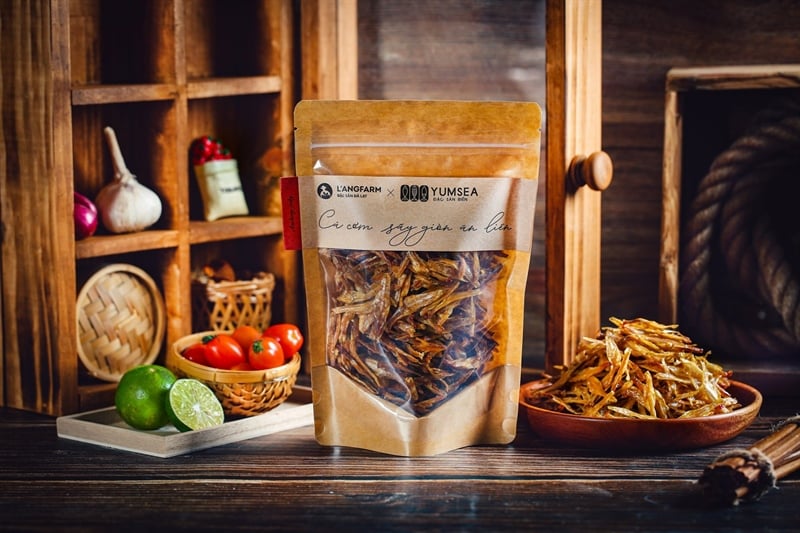 Cá cơm sấy giòn ăn liền, 135g, bịch, mẫu kraft 1 mặt trong, Yumsea