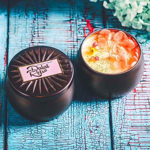 Nến thơm, 120g, hộp, mẫu hộp thiếc hoa văn, hương city of light, Dalat Retro