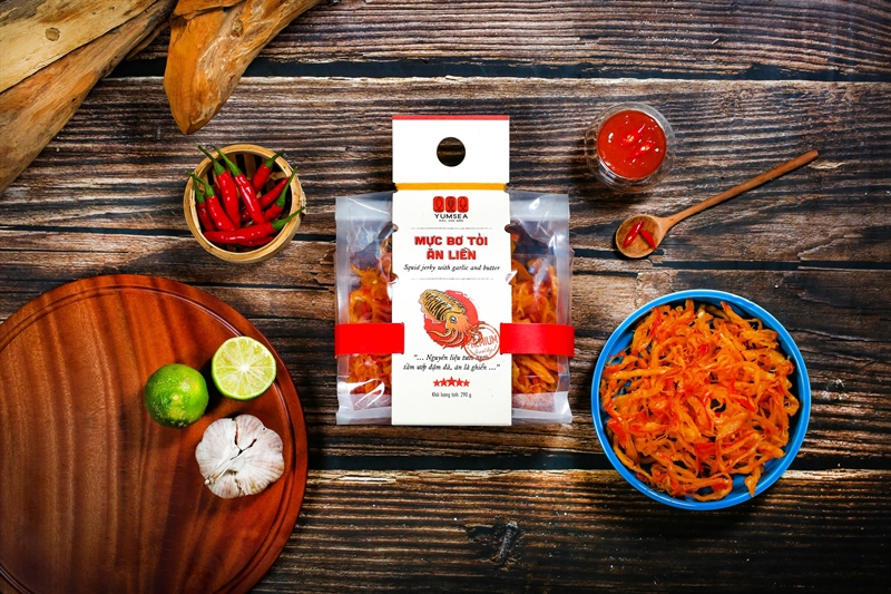 Mực bơ tỏi ăn liền, 290g, bịch, mẫu mawashi, Yumsea