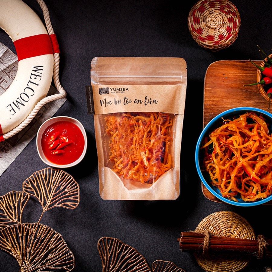 Mực bơ tỏi ăn liền, 90g, bịch, mẫu kraft 1 mặt trong, Yumsea