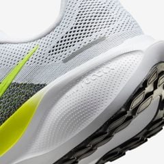 Giày chạy bộ FD2722-104