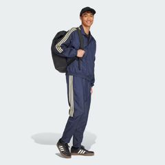 Áo khoác adidas - IW3579