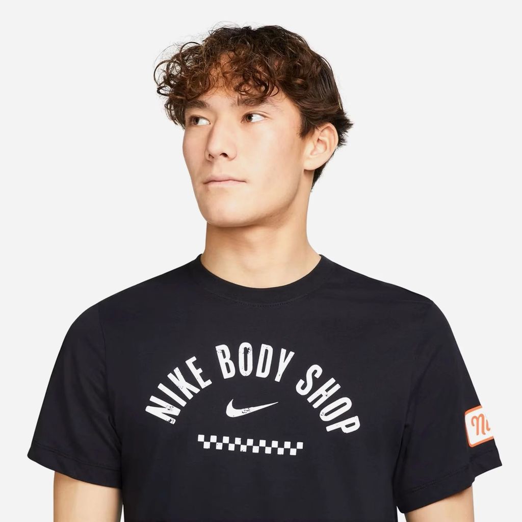 Áo Thun Tay Ngắn Thể Thao Nam Nike Body DZ2734-010
