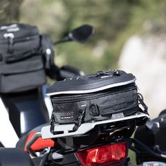TÚI RÀNG YÊN XE CHỐNG NƯỚC ULTIMA GIVI UT813