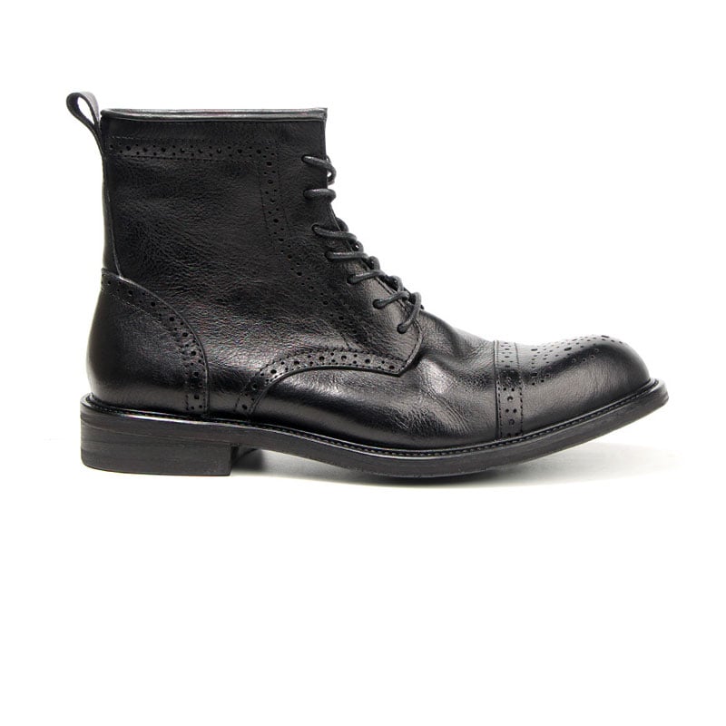  Giày cao cổ nam da bò màu đen đục lỗ 