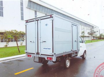  THACO FRONTIER  TF230 - THÙNG THÙNG KÍN - 920KG 