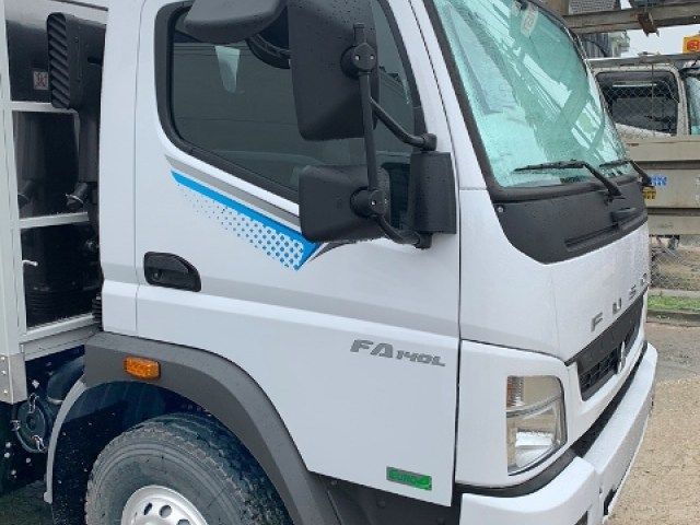  XE TẢI NHẬT BẢN MITSUBISHI FUSO FA140L THÙNG DÀI 6.1M TẢI 6.5 TẤN 