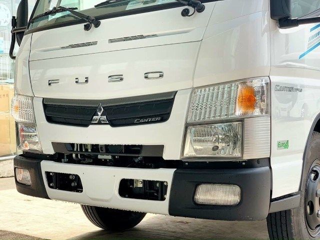  XE TẢI NHẬT BẢN MITSUBISHI FUSO CANTER TF 4.9 1T9 