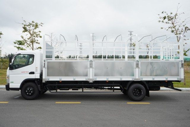  XE TẢI NHẬT BẢN MITSUBISHI FUSO CANTER TF 8.5L 5 TẤN THÙNG 6,2M 
