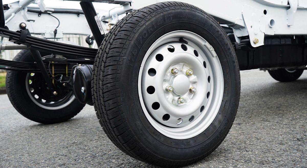  THACO FRONTIER  TF230 - THÙNG MUI BẠT - 920KG 