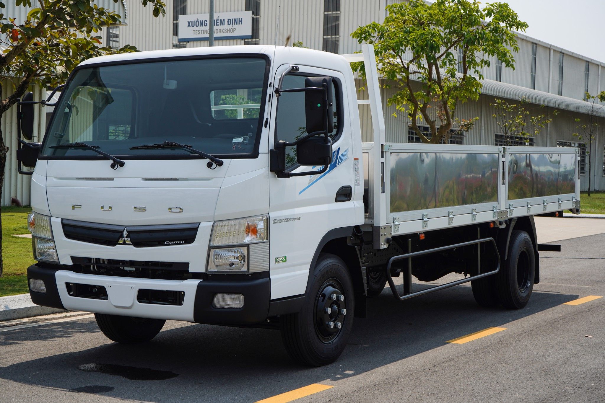  MITSUBISHI FUSO CANTER TF7.5 – 3.49 tấn 