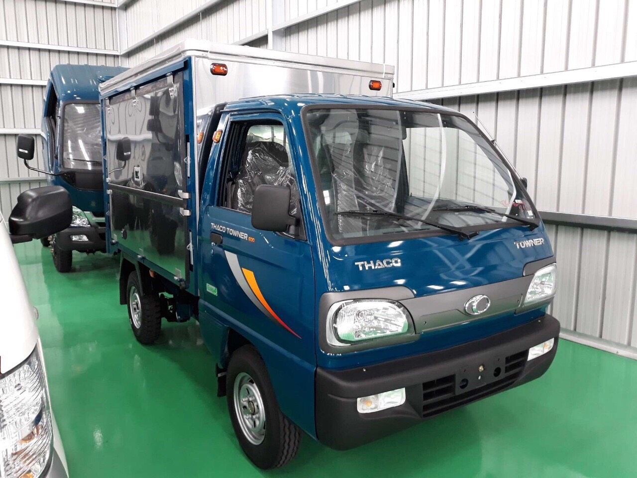 THACO TOWNER 800 | TẢI TRỌNG 770 KG | THÙNG BÁN HÀNG LƯU ĐỘNG