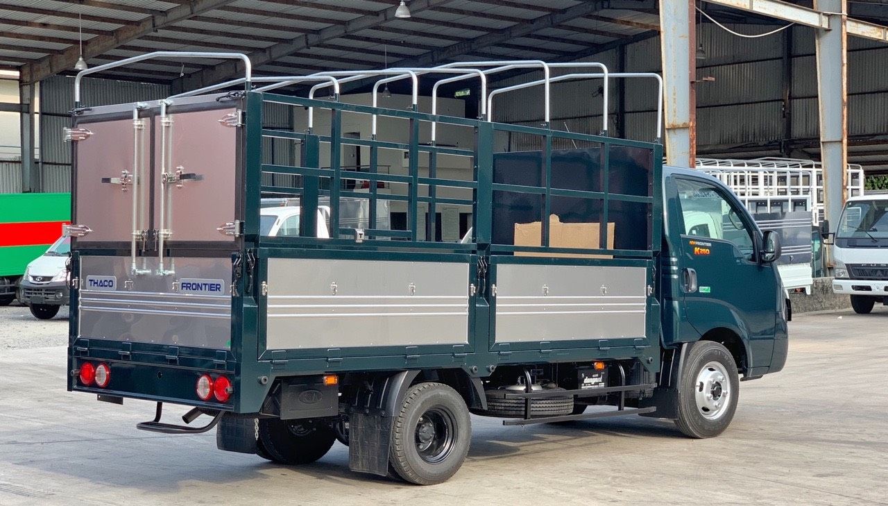  XE TẢI KIA K250 – TẢI TRỌNG 2.49 TẤN – MUI BẠT MỞ 5 BỬNG 
